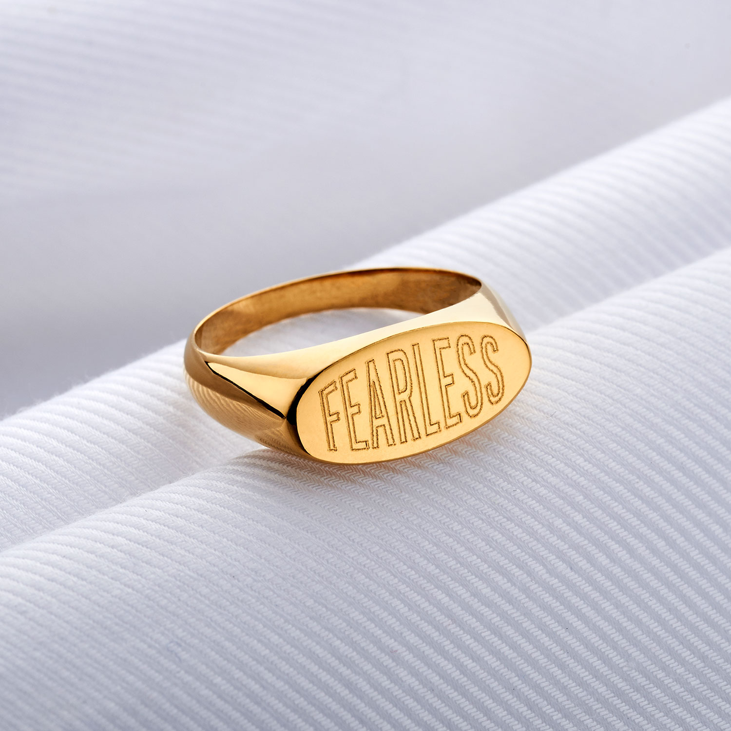Oval Signet Ring Gold